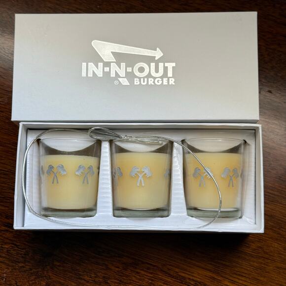 *RARE** IN N OUT Burger set of 3 candles with palm trees collectibles NEW - Picture 1 of 4
